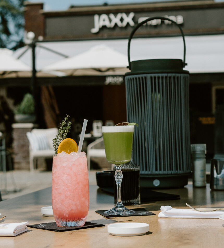 <span>Borrel met</span> karakter